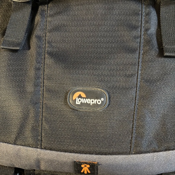 Lowepro Camera Backpack - Picture 7 of 9